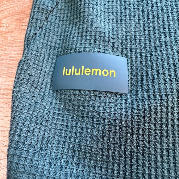 Mens Lululemon Ventilated Hiking Short Sleeve Shirt Emerald Green Size Large - Picture 4 of 7